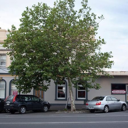 The Cally Hotel Γουόρναμπουλ Δωμάτιο φωτογραφία