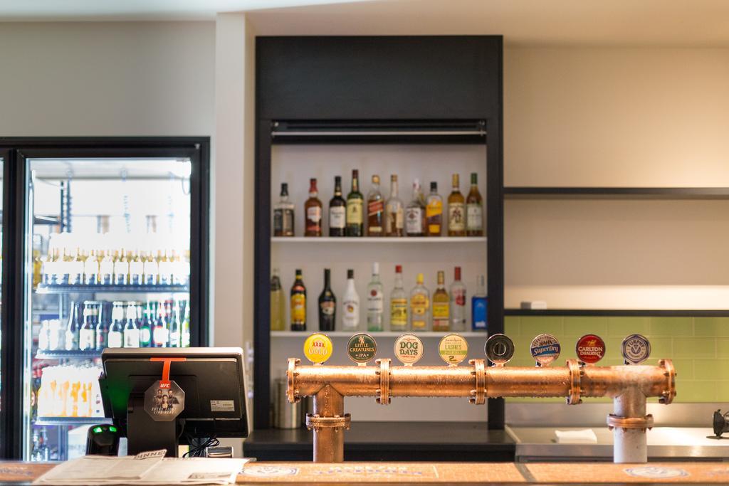 The Cally Hotel Γουόρναμπουλ Εξωτερικό φωτογραφία
